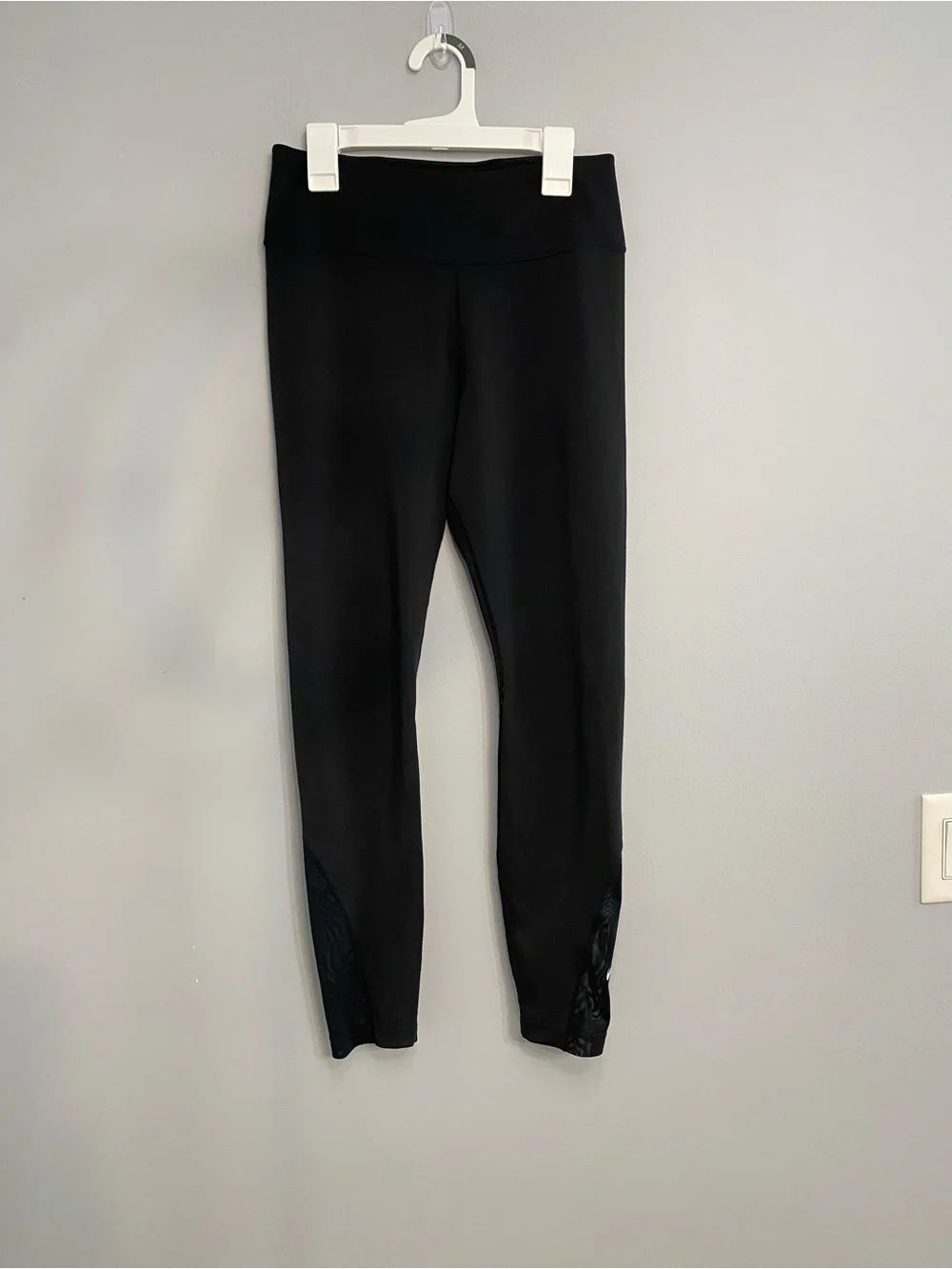 Nike Black Leggings Women’s Size M